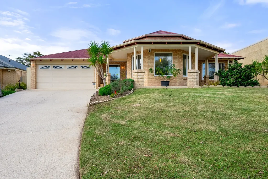 Baldivis 4Zimmer RESORT-STYLE FAMILY LIVING WITH PREMIUM UPGRADES