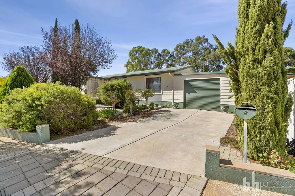 6 Torrens Street, Loxton, SA 5333