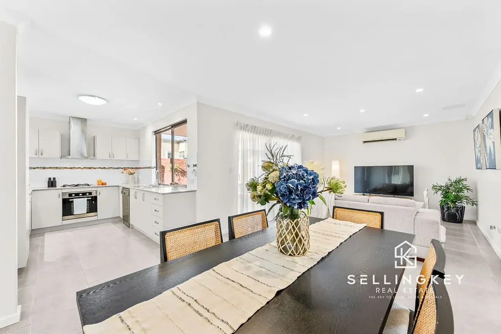 Canning Vale 3कमरा SellingKey Real Estate presents 1/201 Boardman Road, Canning Vale!