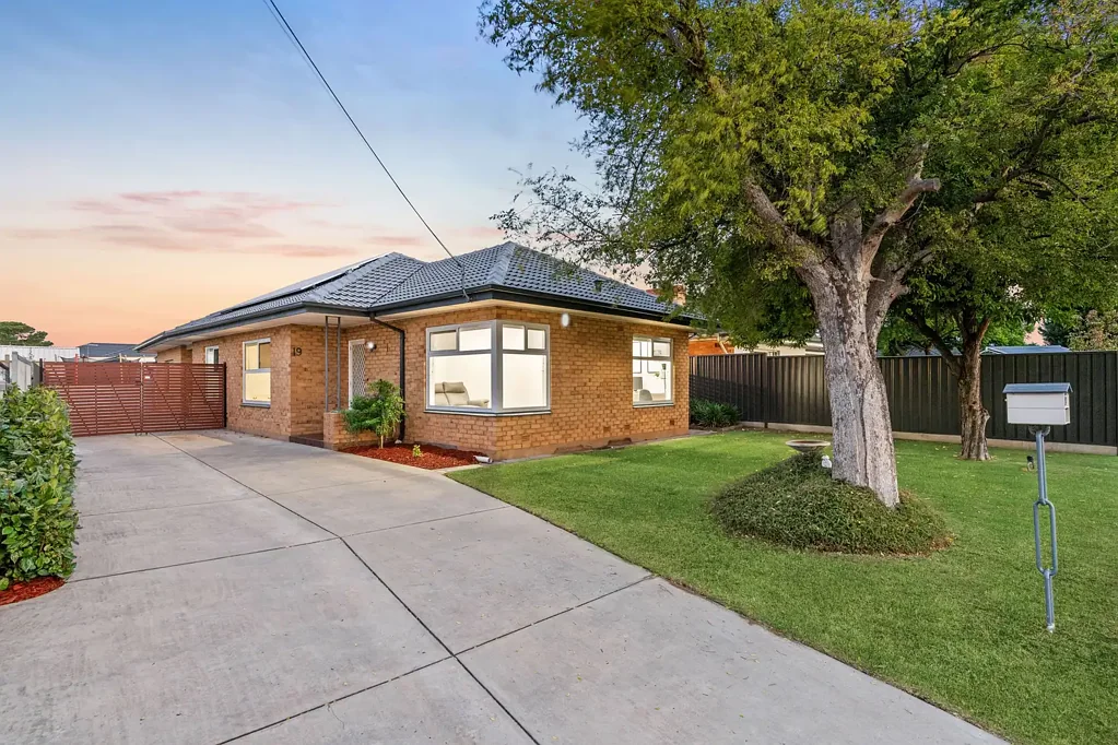 Comfortable Family Living in a Convenient Seaton Location