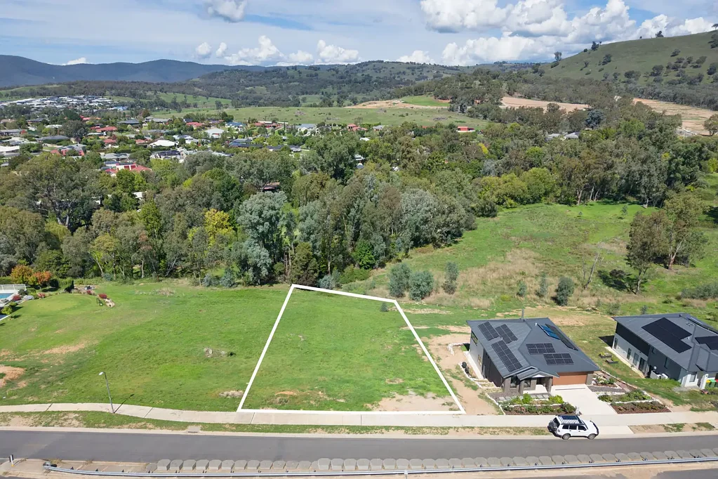 Wodonga  WODONGA – Top of the Town