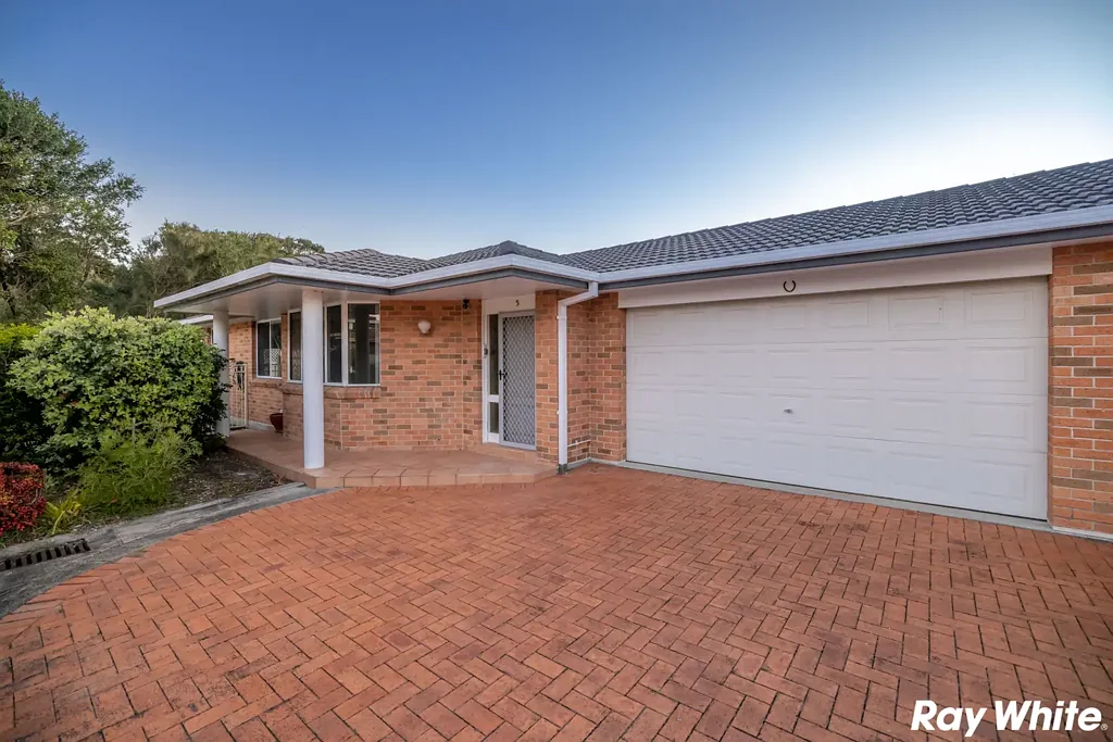 SPACIOUS VILLA IN THE HEART OF TUNCURRY!