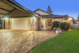 27 Camion Court, Petrie