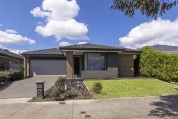 171 Mountainview Bvd, Cranbourne North