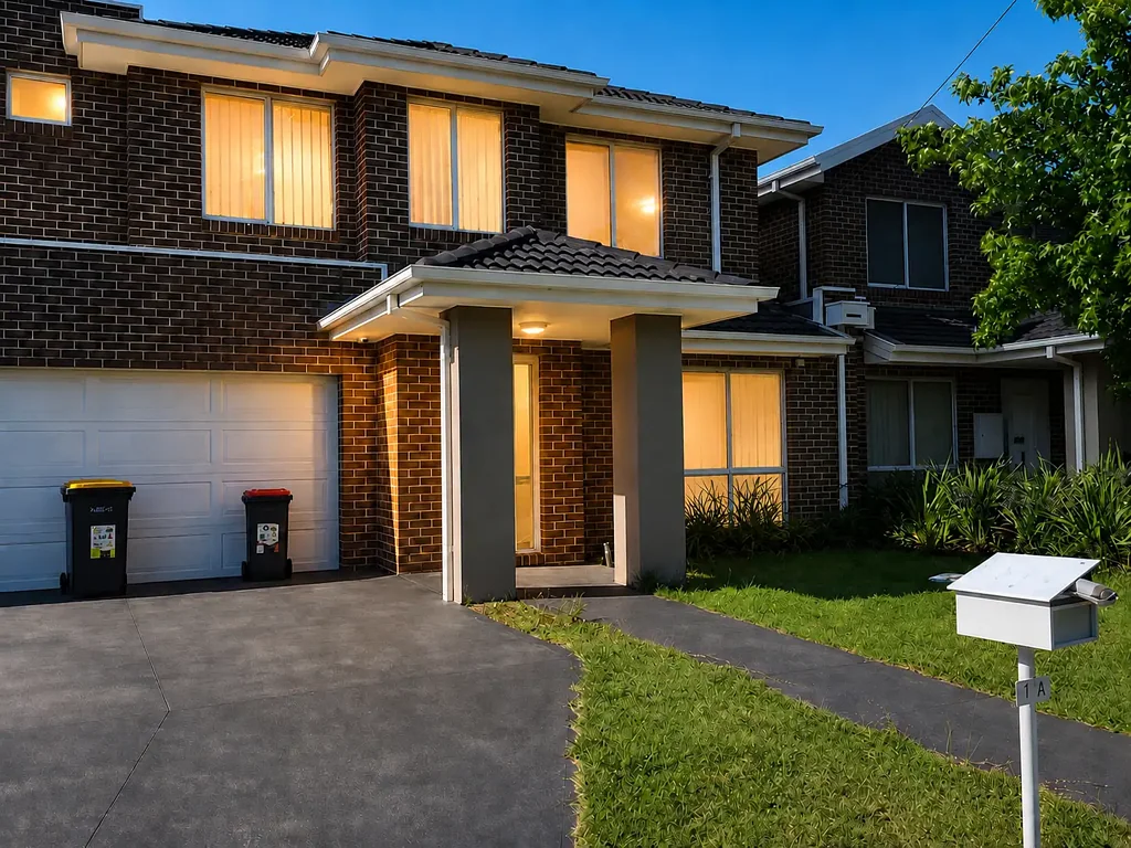Convenient Town Residence in a Great Location