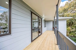 2/16 Mistletoe Place, Browns Bay