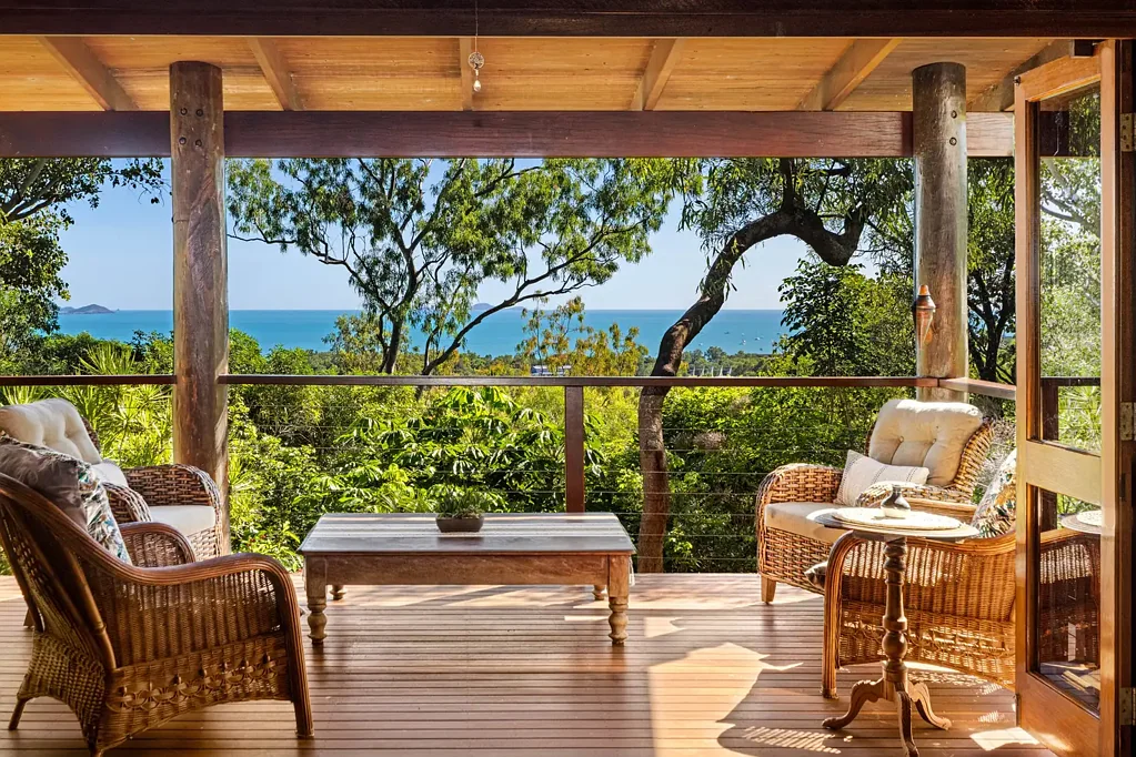 Cannonvale 3部屋 The Rainforest Cuddles You and the Ocean Calls You