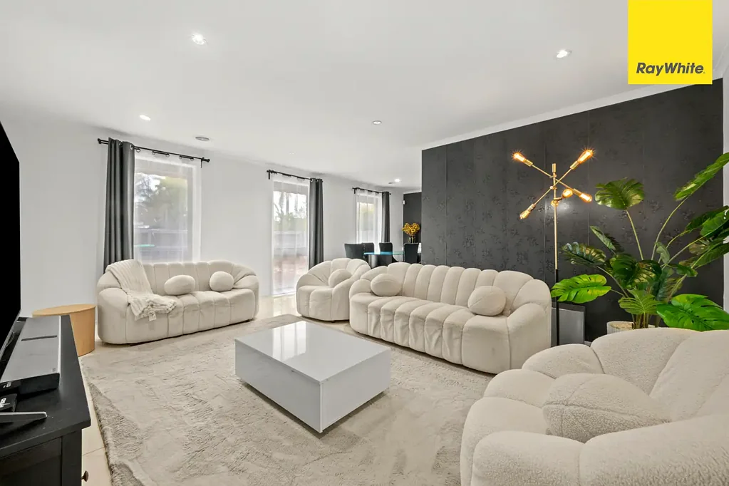 12 Myrtle Street, Melton South, VIC 3338