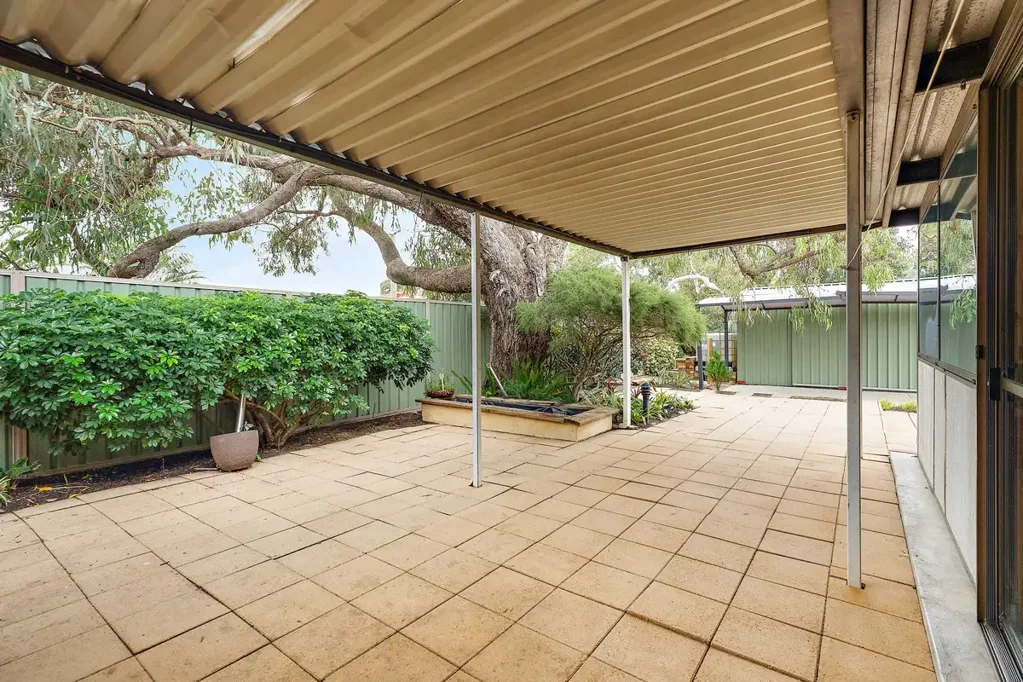 2 Talwin Court, Kelmscott, WA 6111