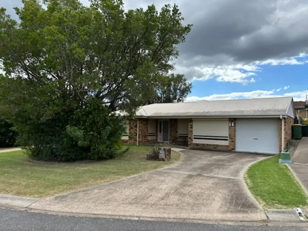 13 Mark Court, Raceview, QLD 4305