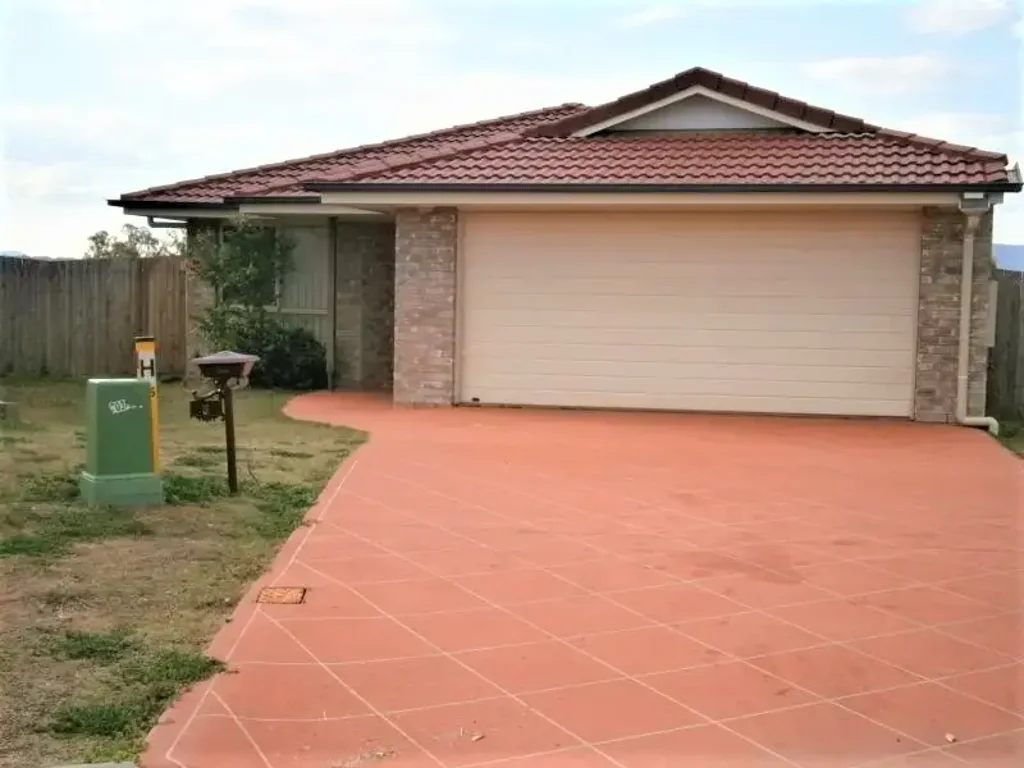 The Perfect Family Home Situated in a Quiet Street!