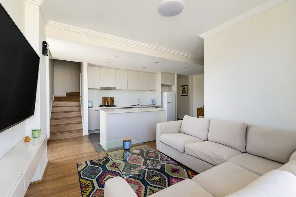 Homebush West 3部屋 Luxurious top-floor sanctuary with private terrace