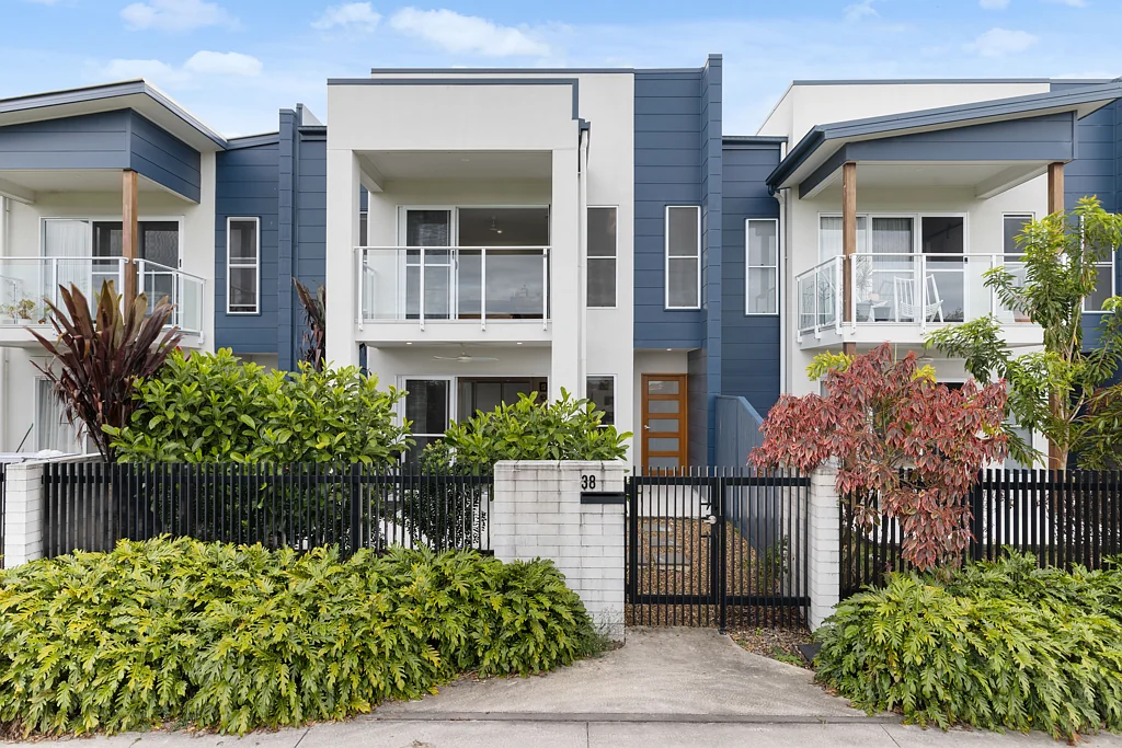38 Parkway Terrace, Palmview, QLD 4553