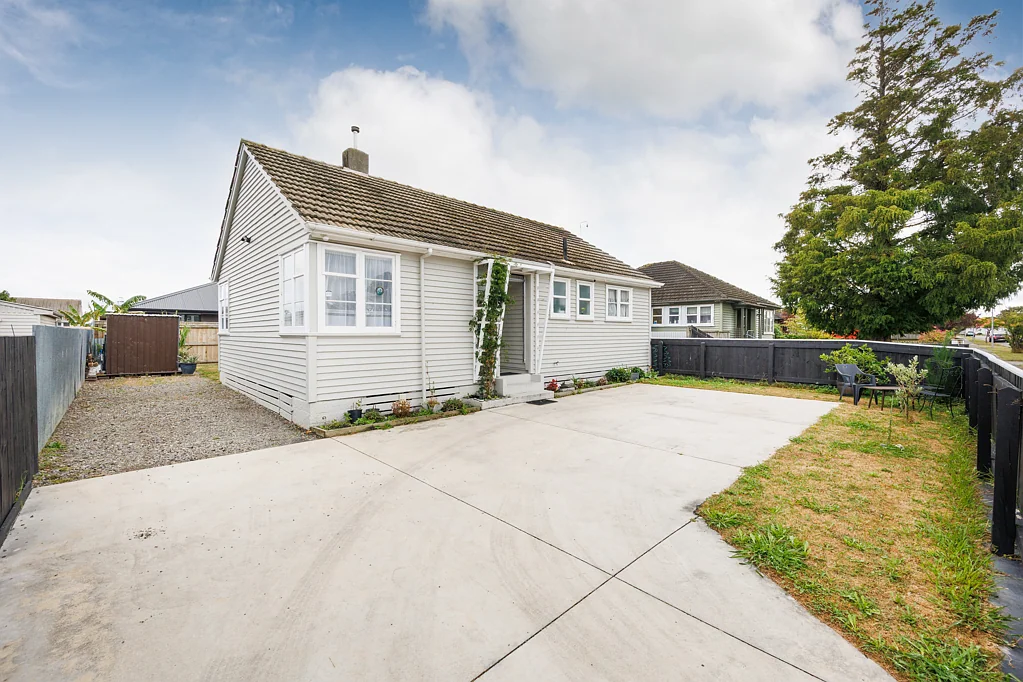 14 Humber Street, Roslyn, Palmerston North, Manawatu-Wanganui