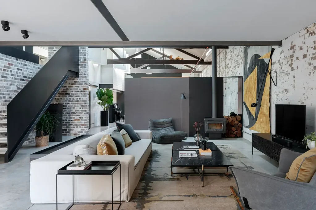 Leichhardt 3Zimmer Breathtaking warehouse conversion epitomising 'industrial luxe'