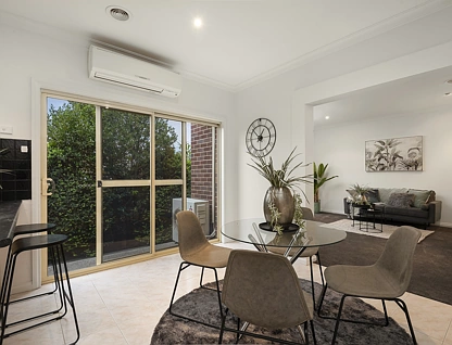2/42 Russell Crescent, Doncaster East, Inner East Melbourne, 3 rūma, 2 rūma horoi, Unit