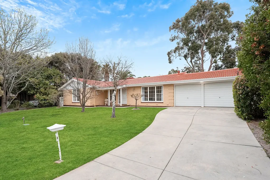 20 Lulworth Place, Flagstaff Hill, SA 5159