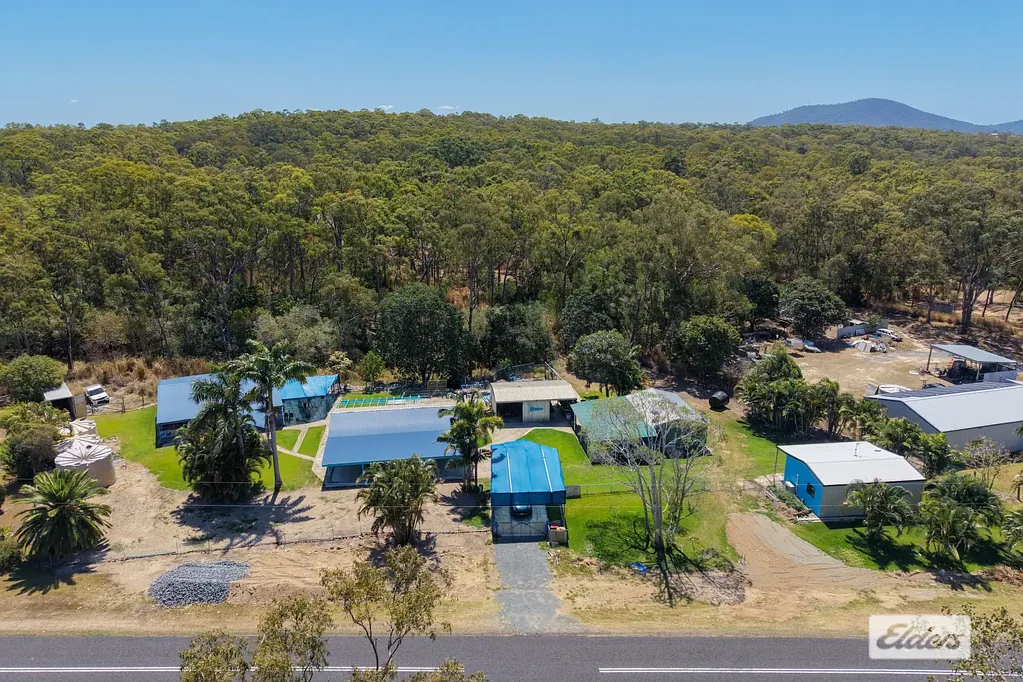 Hidden Valley 2ਬੈੱਡਰੂਮ A Renovator's Acreage Opportunity Close to Town!