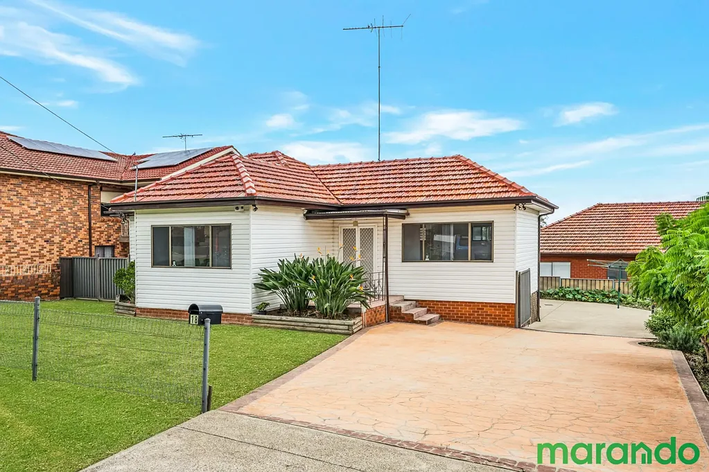 Merrylands 2Zimmer R3 - 20M FRONTAGE