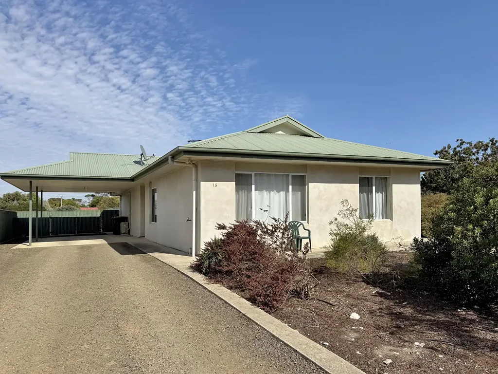 Kingscote 3房  Modern Comforts of a Family home