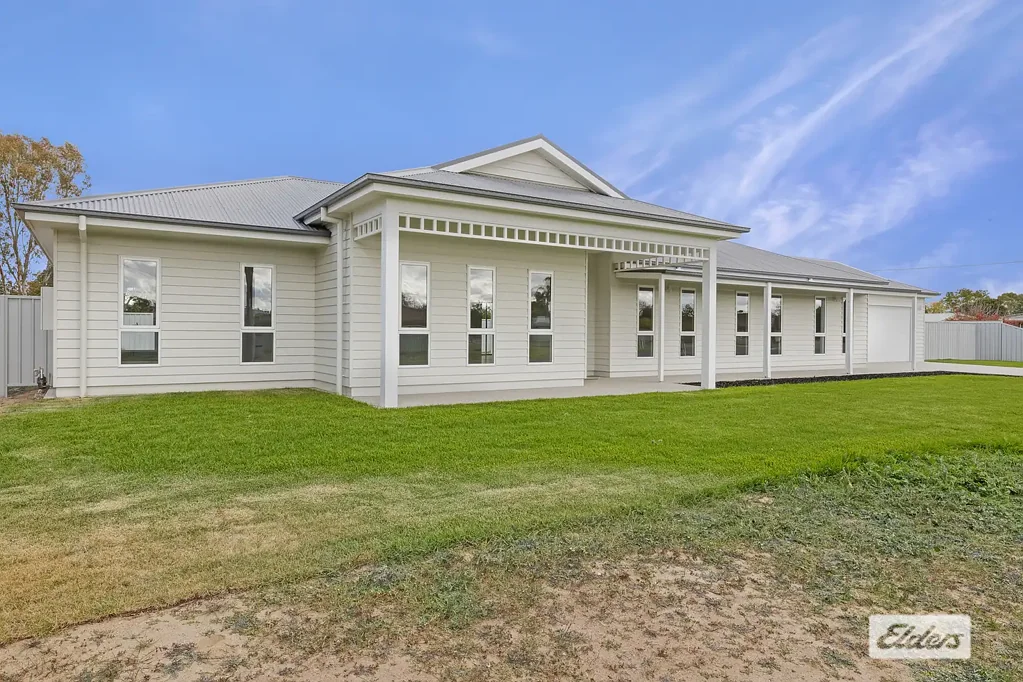Howlong 4chambre Brand New Masterpiece – Style, Space & Comfort Combined!