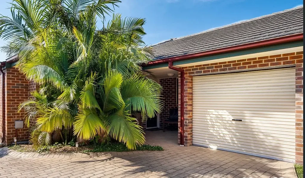 Modern Villa, sought after Location