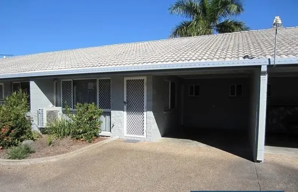 Central Location, Low Maintenance Unit