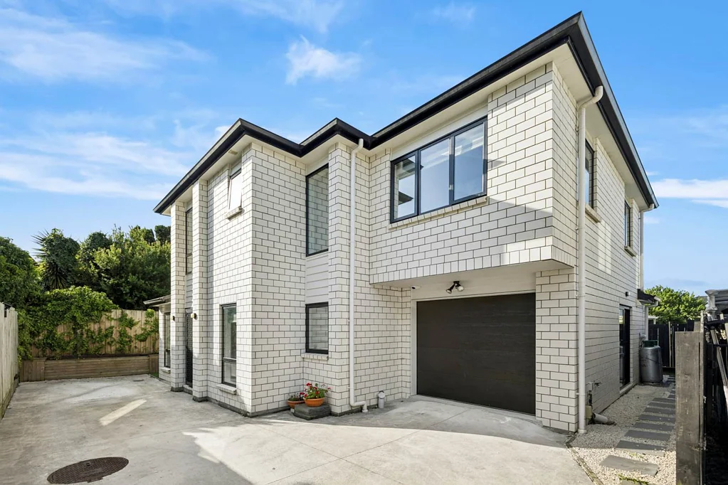 Manurewa 4ห้องนอน Urgent Sale! Premium Family Home — Don’t Miss Out!