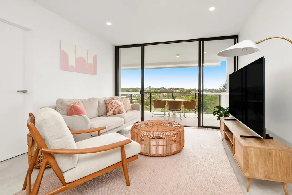 Elegant Contemporary Living in Chermside | Fully Furnished