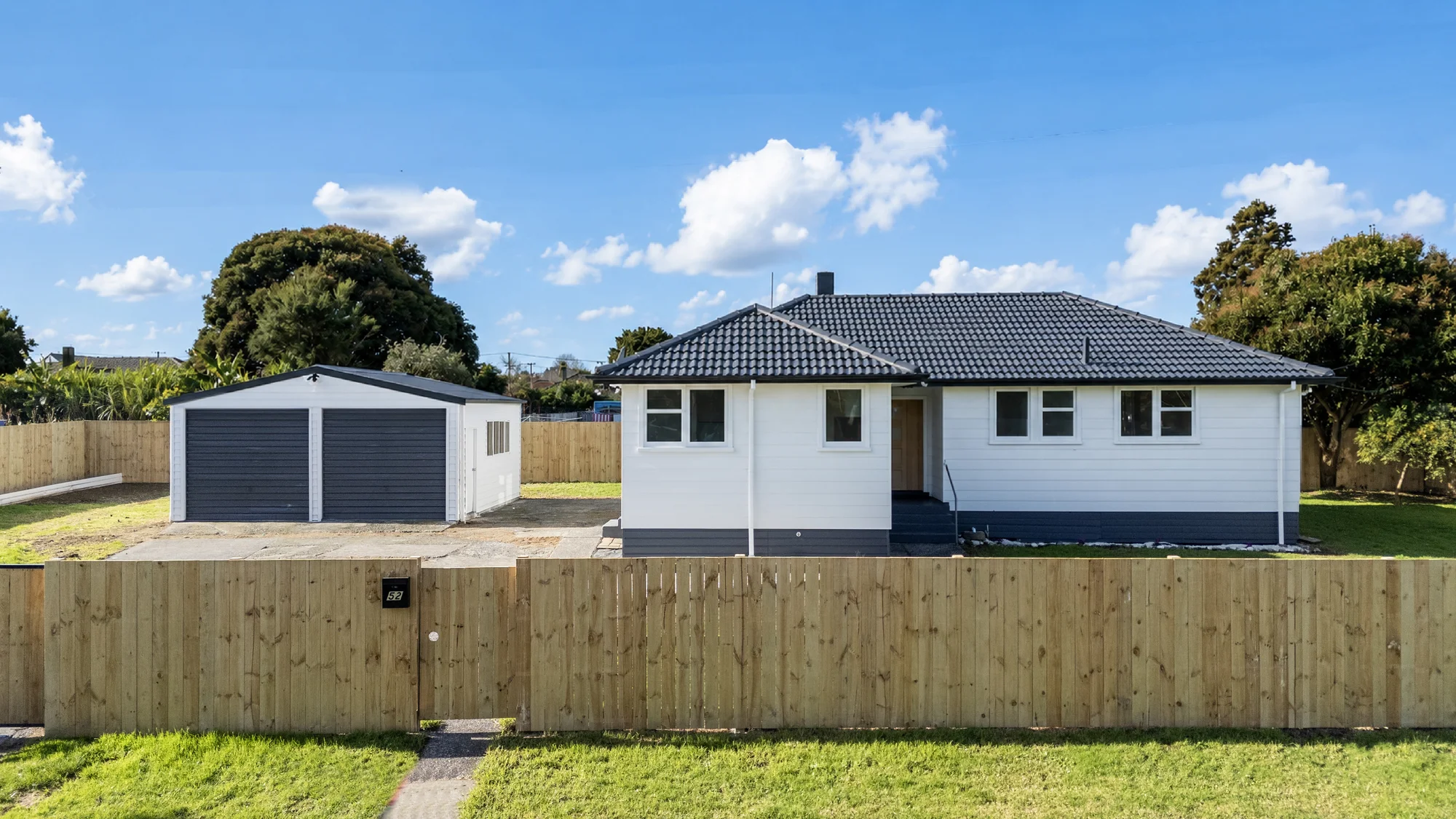 Papakura 4ห้องนอน Renovated Family Living with Future Potential