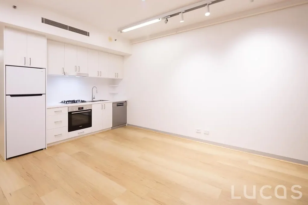 Stylish One-Bedroom Apartment in a Vibrant Inner-City Location