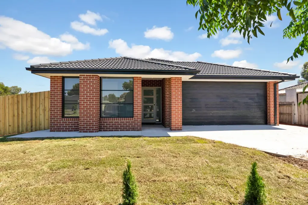 4 Bedroom Home in Werribee