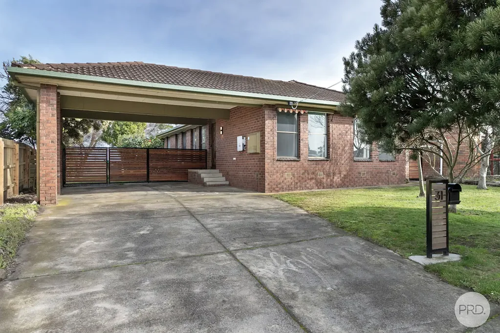 Ballarat North 3 Slaapkamer Immaculate Home On 730m2 (approx.)