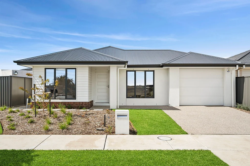 62-64 Reflections Crescent, Lara, VIC 3212