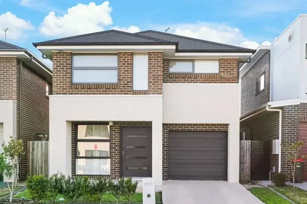 Oran Park 4कमरा MODERN LIVING IN A PRIME LOCATION !!!