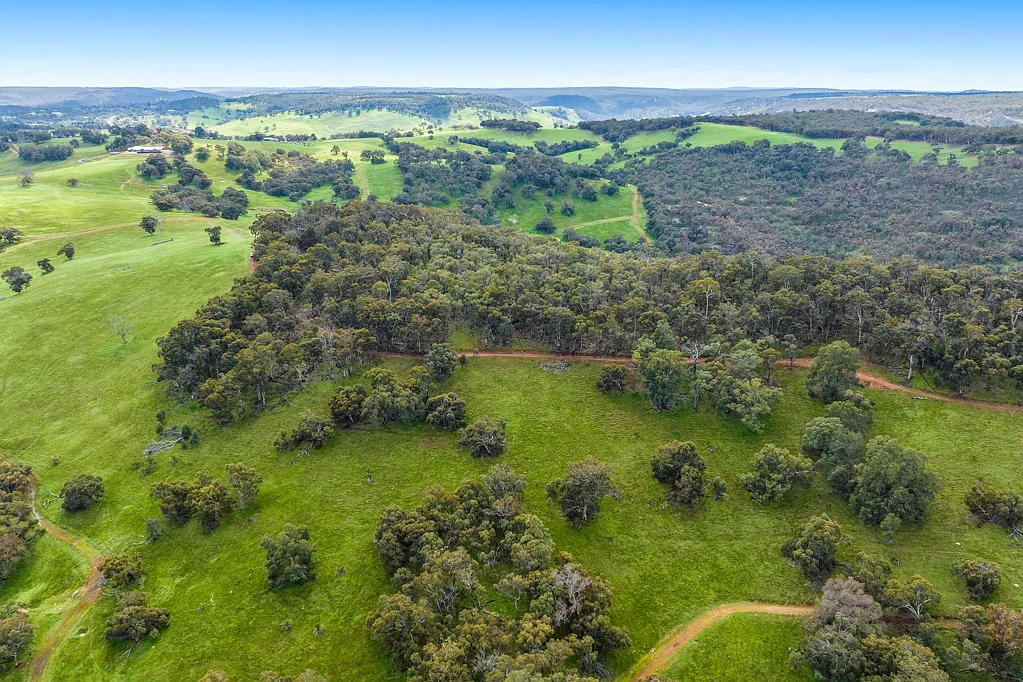 390 Taylor Road, Bullsbrook, WA 6084