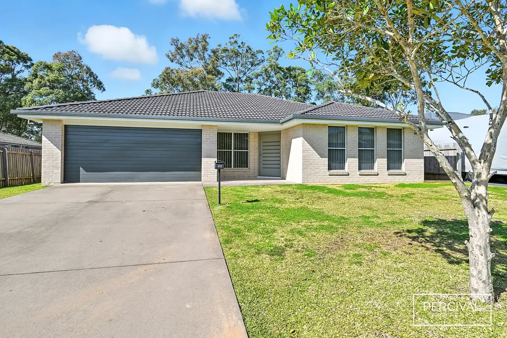 Port Macquarie 4침실 Stand Out Value-Ideal Family Home or Investment-Walk to Schools & Shops