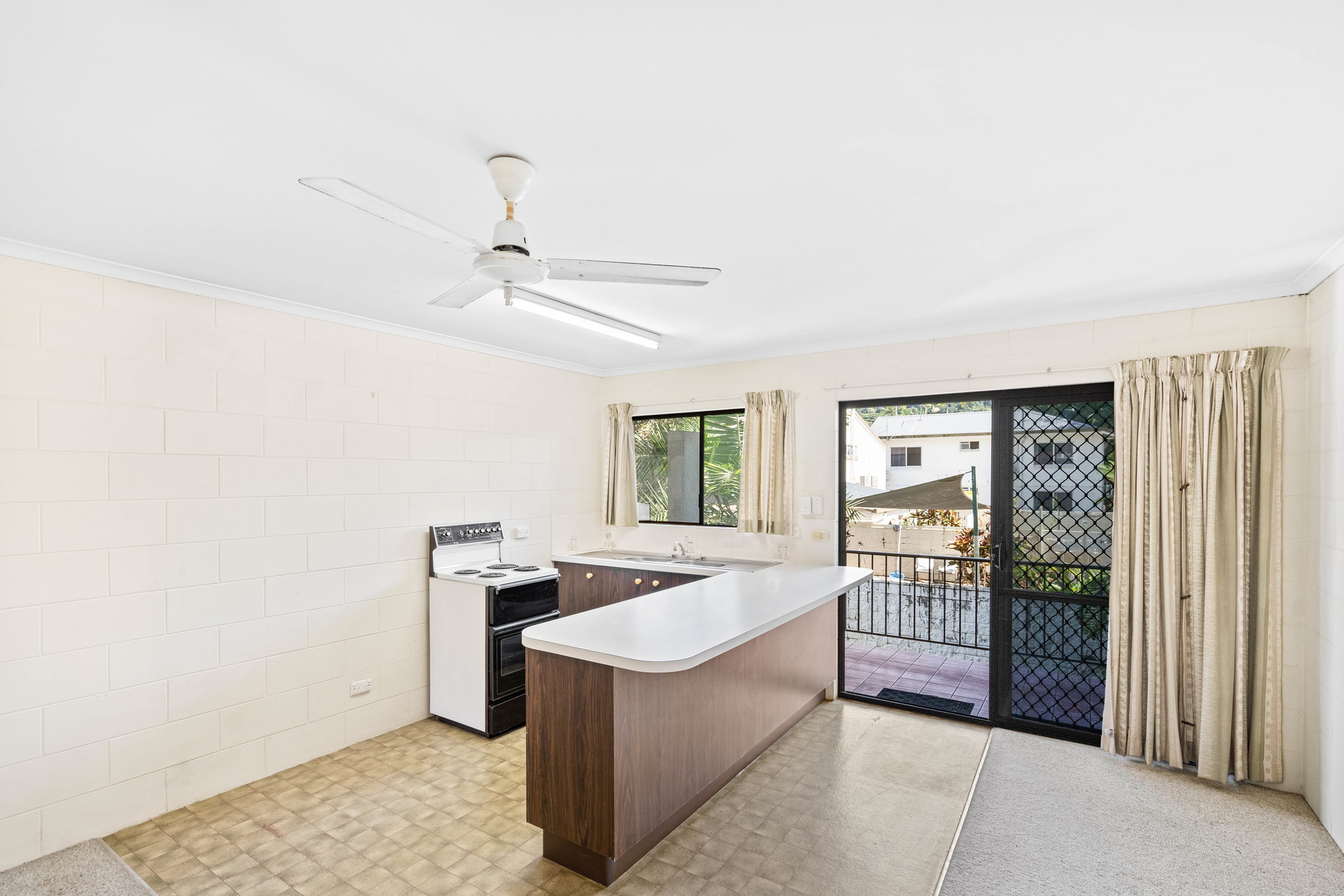 3 CRATHERN CL, EDGE HILL QLD 4870, 0 habitaciones, 0 baños, Unit