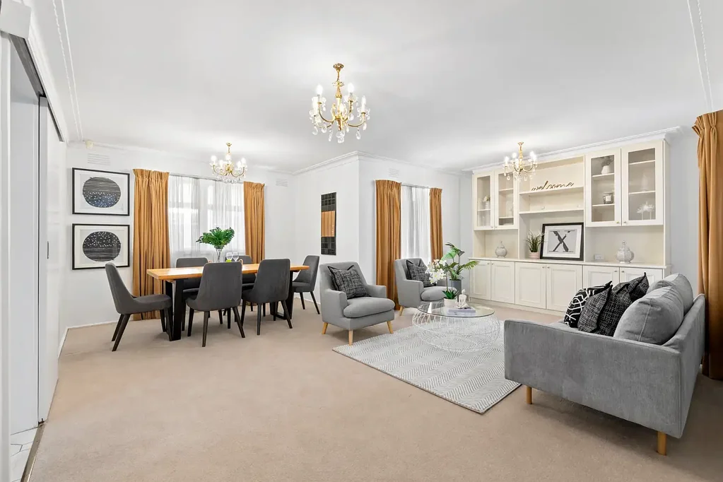 Burwood East 4Zimmer Appx.602m² GRZ1 Fully Freshly Painted Family Home Great Location