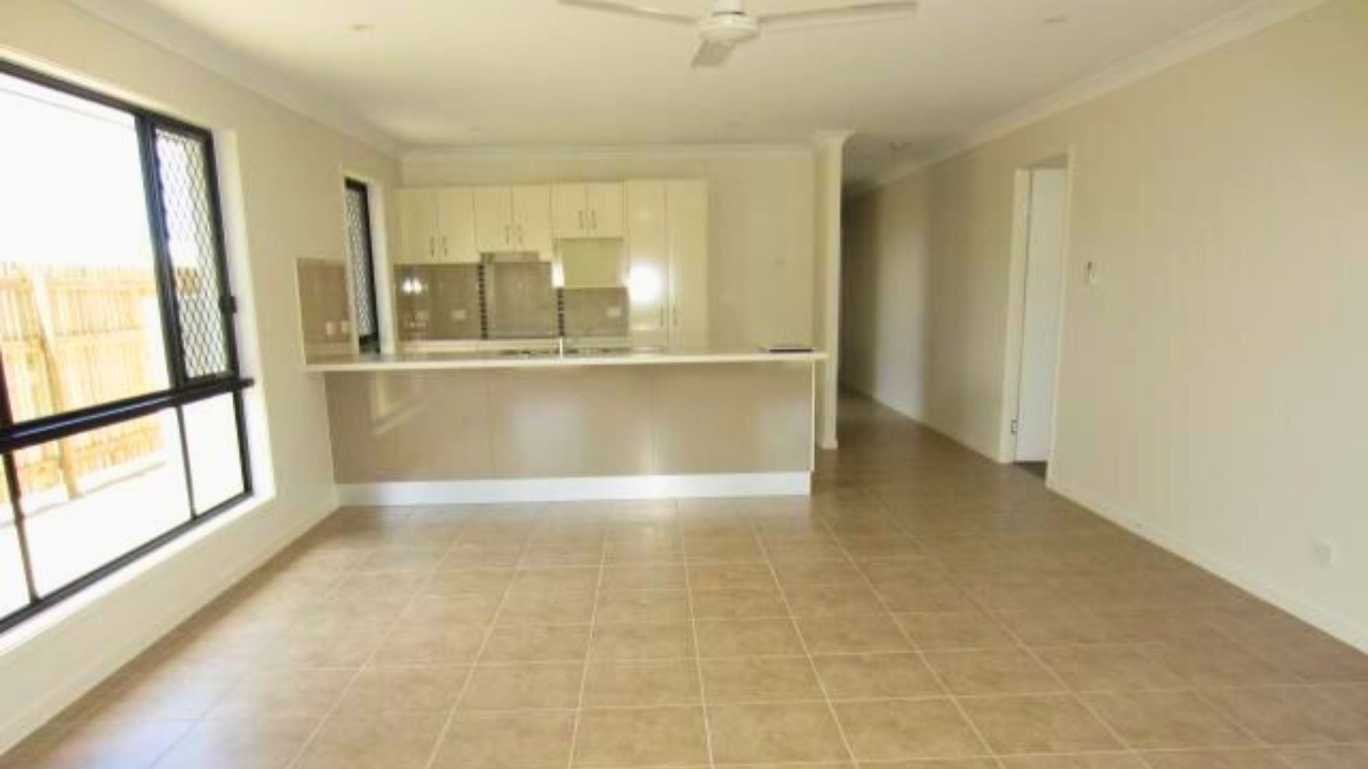 26 HOLLANDERS CR, KELSO QLD 4815, 0 침실, 0 욕실, House