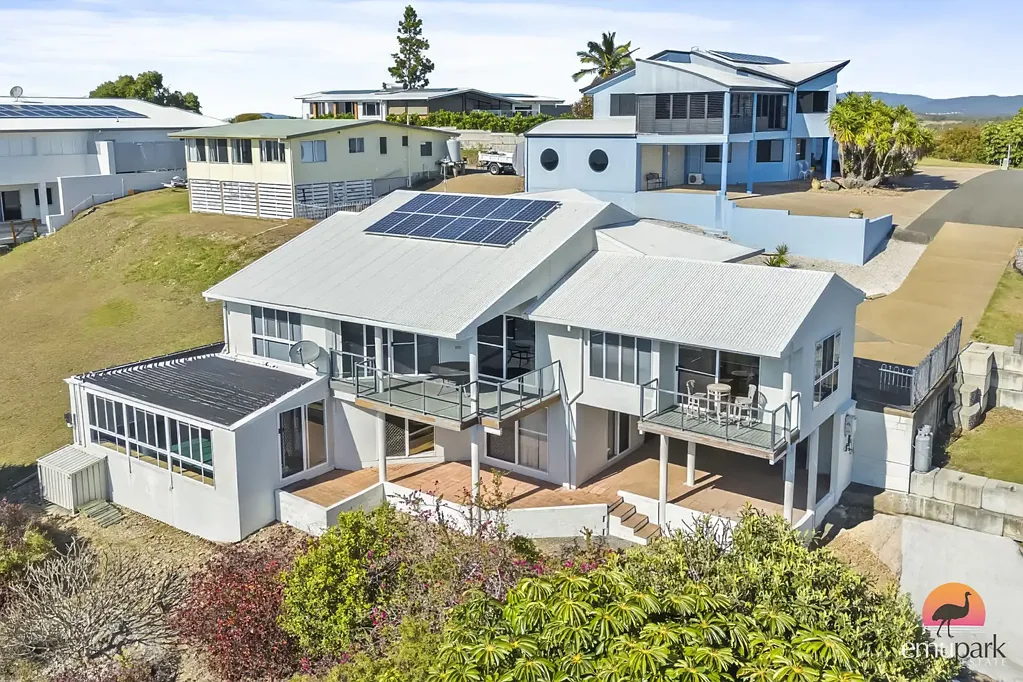 Emu Park 4બેડરૂમ Coastal Luxury with Unmatched Views!