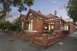 355 Nicholson Street, Carlton North