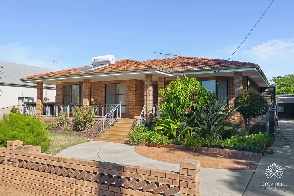 Woodbridge 4房  UNDER OFFER