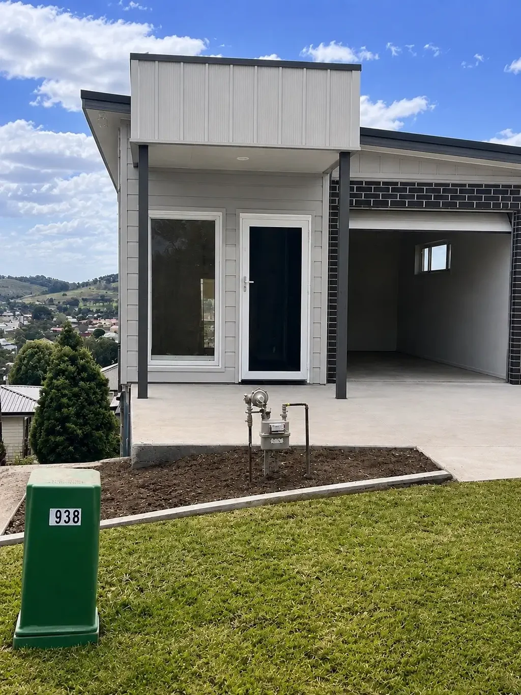 BRAND NEW 3 BEDROOM DUPLEX