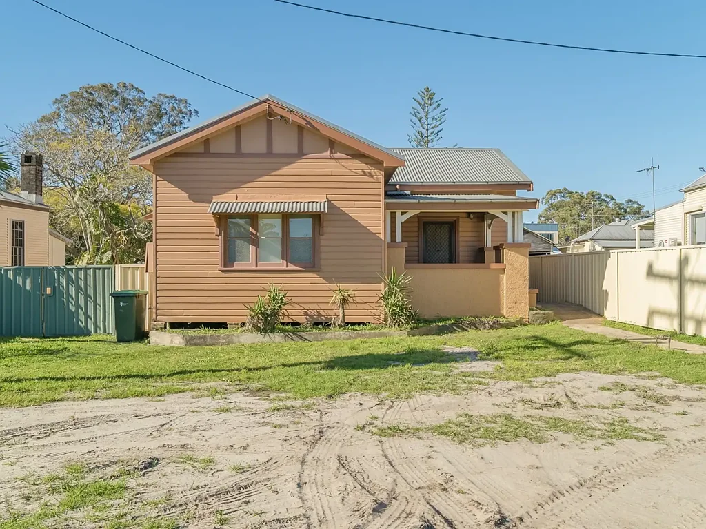 Cosy Family Home Close to the Taree CBD
