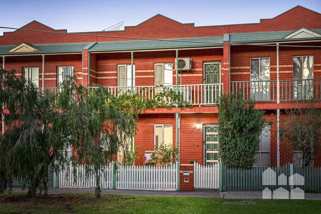 West Footscray 3غرفة نوم Easy family living in a peaceful city-fringe location
