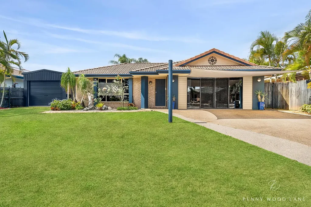 Bucasia 4 Slaapkamer Inviting Coastal Upgrade with Pool and Shed