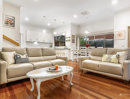 2/7 Andrews Street, Eltham, VIC 3095, 3房, 2浴, House