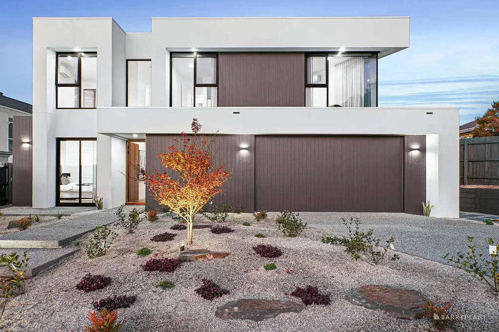 Balwyn North 5Zimmer A spectacular standard of luxury living within Balwyn High School Zone.