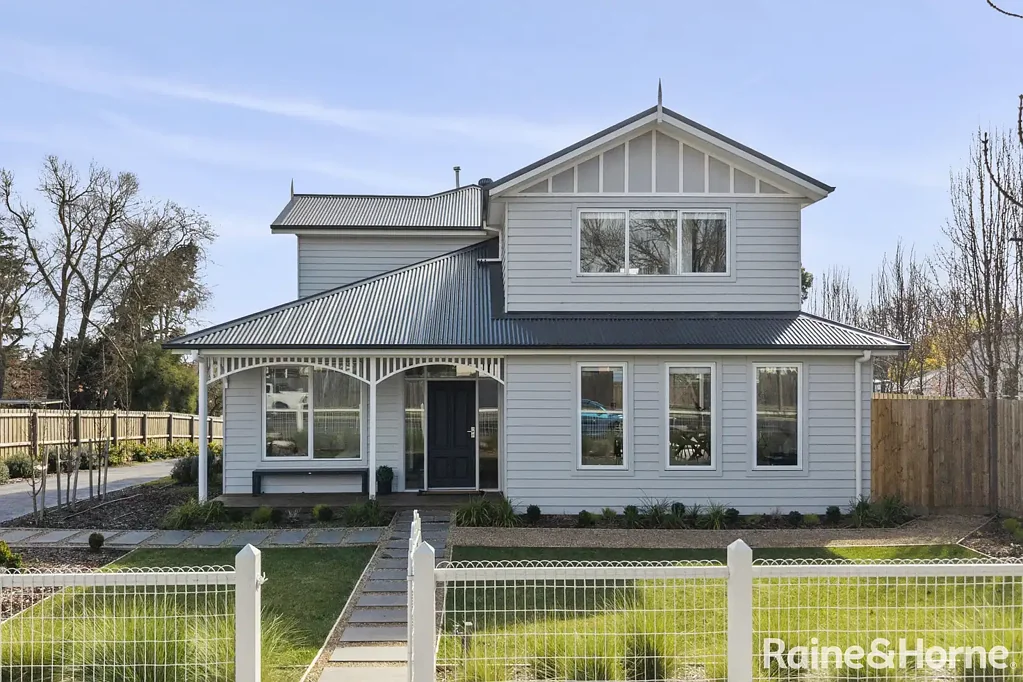 Kyneton 3બેડરૂમ Just Completed - Luxury Low-Maintenance and Stylish Living